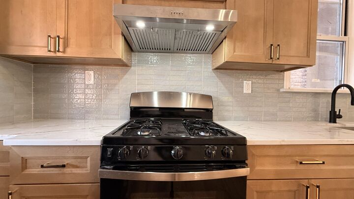 Property Photo:  2212 Summit Ave 2  NJ 07087 