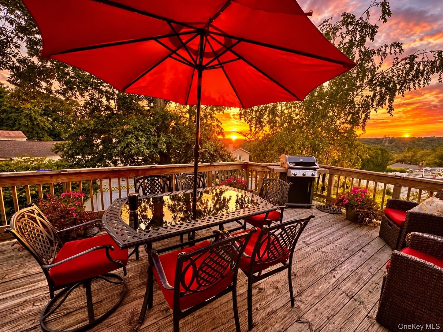 Property Photo:  33 Dorchester Drive  NY 10710 
