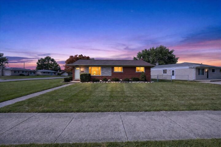 Property Photo:  33236 Morrison Court  MI 48312 