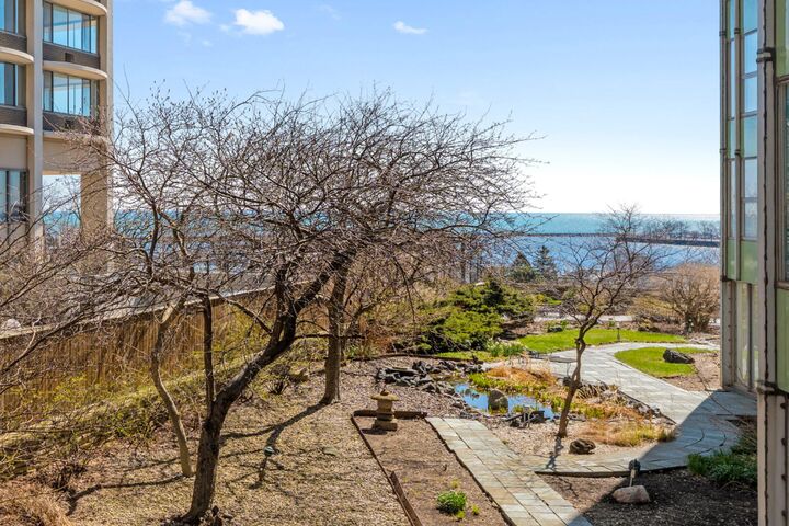 Property Photo: 1610 N Prospect Ave WI 53202