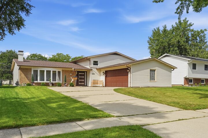 Property Photo: 8030 Carlisle Drive IL 60133