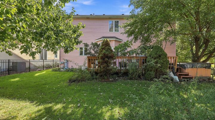 Property Photo:  1140 Crystal Avenue  IL 60516 