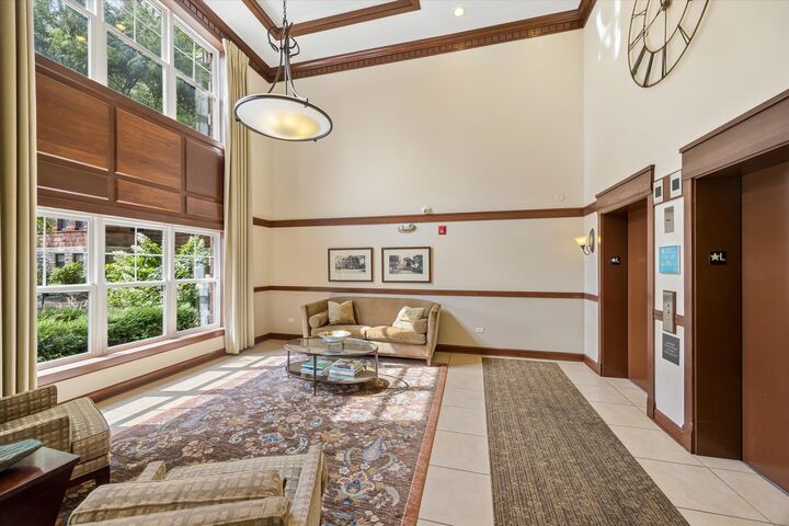 Property Photo:  255 E Liberty Drive 203  IL 60187 