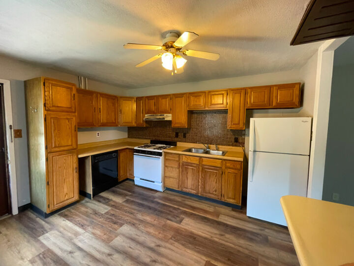Property Photo:  1902 W Kirby Avenue  IL 61821 