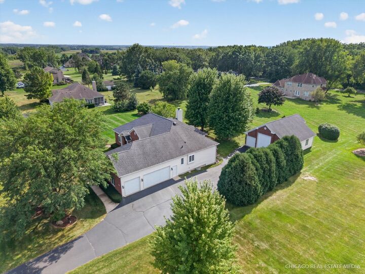 Property Photo: 17119 Fieldstone Drive IL 60152