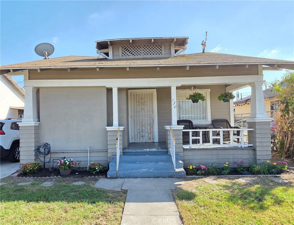 Property Photo:  130 W 87th  CA 90003 