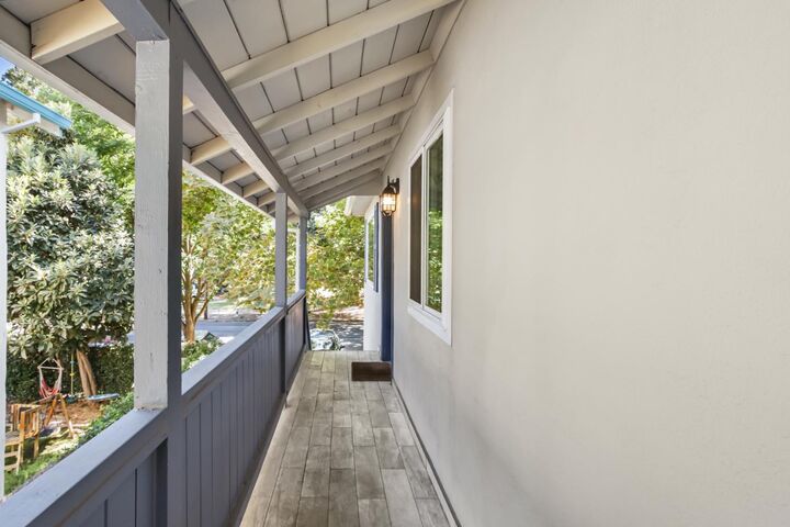 Property Photo: 627 T Street CA 95811