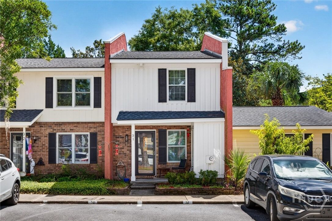Property Photo:  31 Helmsman Court  GA 31410 