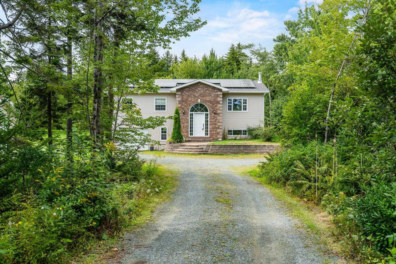 Property Photo:  12 Loriann Drive  NS B3E 1J3 
