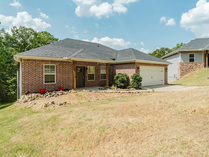 Property Photo: 3 Kemble Circle AR 72714