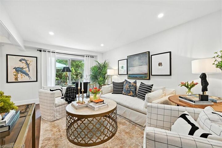 Property Photo:  445 Woodview Road 3  ON L7N 2Z9 