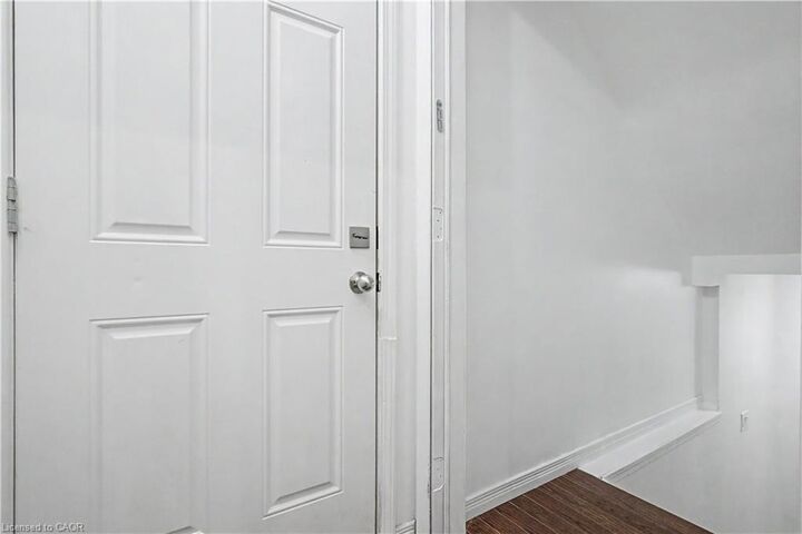 Property Photo:  79 Beauchamp Drive B  ON N1S 0B9 