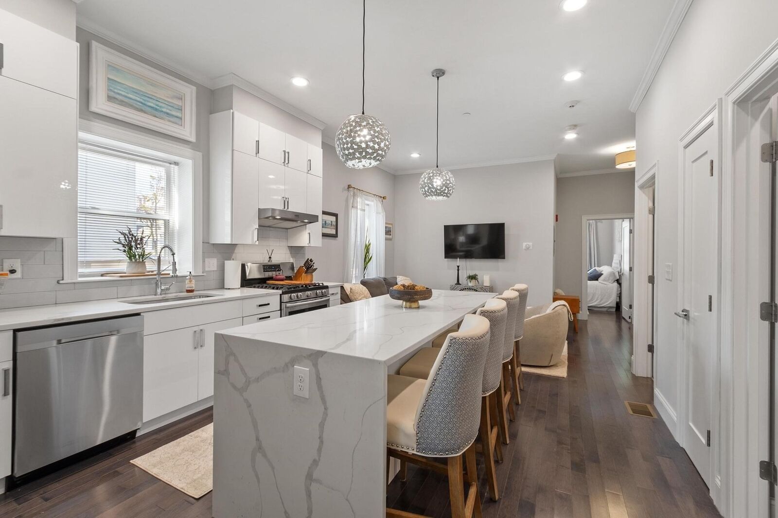 Property Photo:  301 Saratoga Street 1  MA 02128 