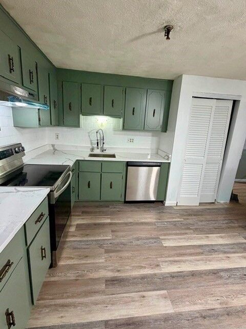 Property Photo:  42 Sawanson Ct A22  MA 01719 