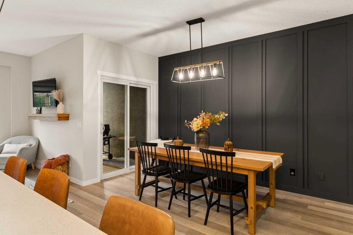 Property Photo:  207 Mahogany Grove SE  AB T3M 1W8 