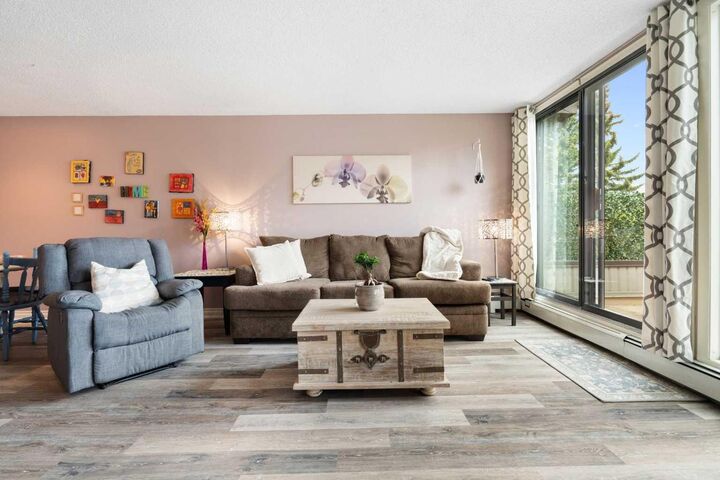 Property Photo:  2425 90 Avenue SW 314  AB T2V 4X8 