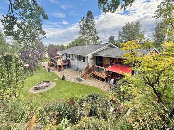 Property Photo:  5002 50 Street  AB T0E 1X0 