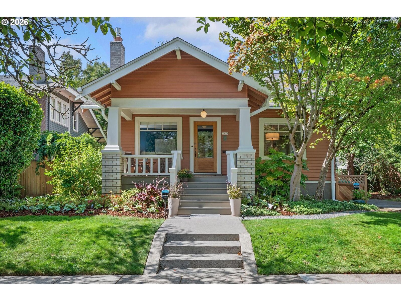 Property Photo: 3715 NE 17th Ave OR 97212