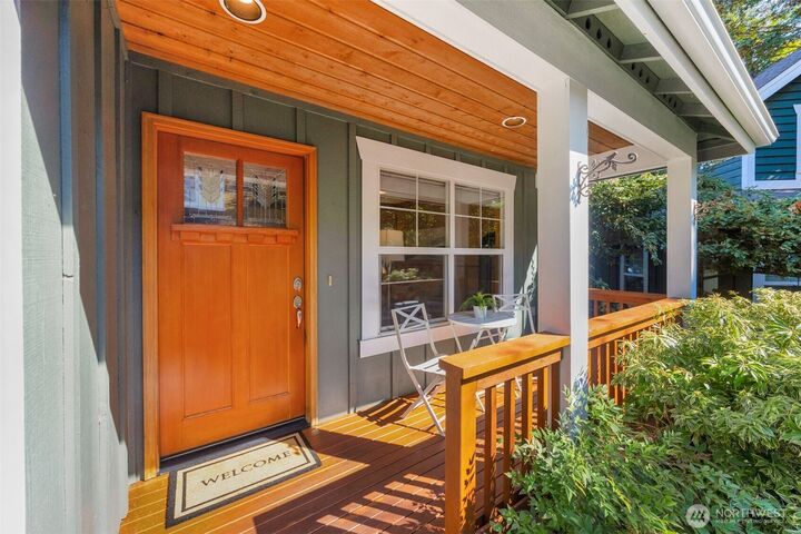 Property Photo:  15741  Dayton Avenue N #11  WA 98133 