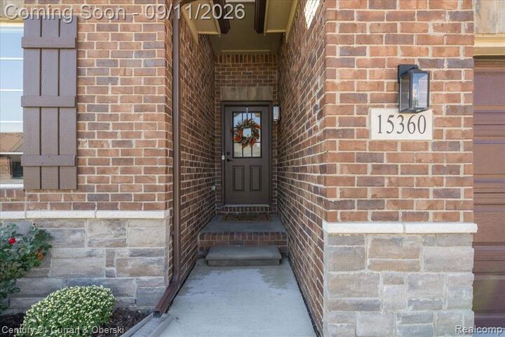 Property Photo:  15360 Eton Pointe Drive 37  MI 48035 