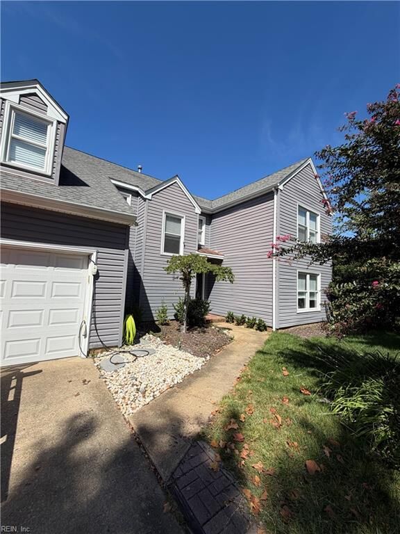 Property Photo: 1489 Round Hill Dr VA 23464