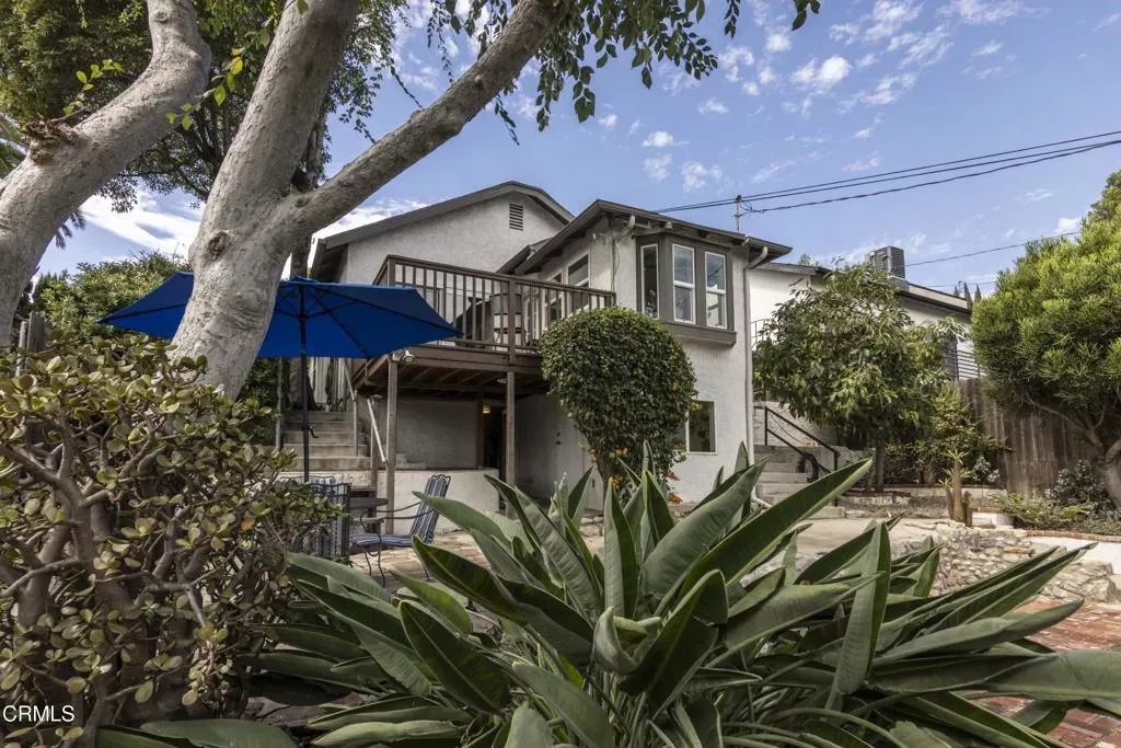 Property Photo:  2738 Medlow Avenue  CA 90065 