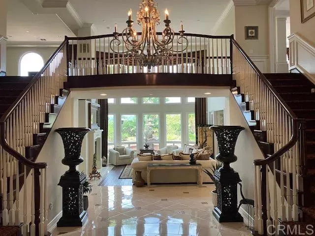 Property Photo: 30893 Villa Toscana CA 92003
