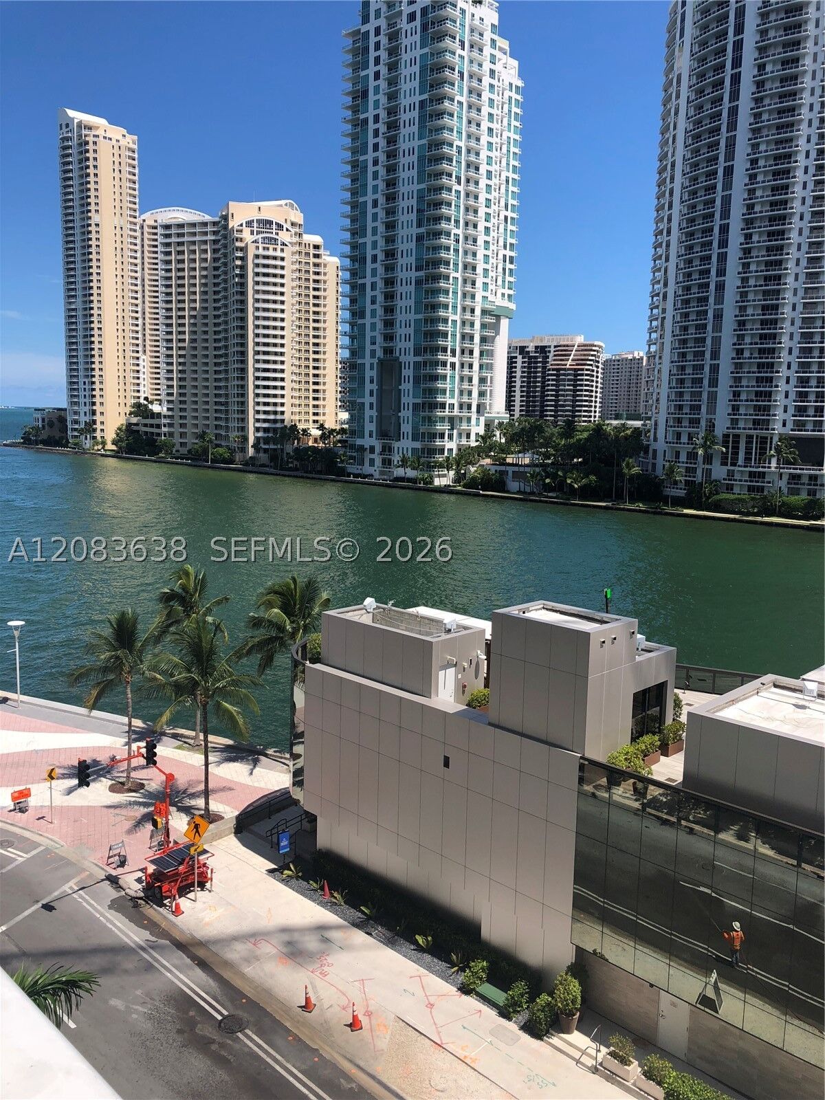 Property Photo:  300 S Biscayne Blvd L-608  FL 33131 