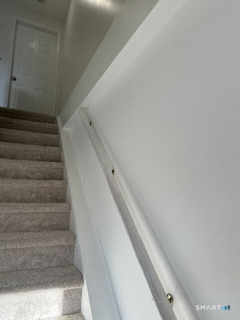Property Photo:  85 Aetna Street 10  CT 06770 