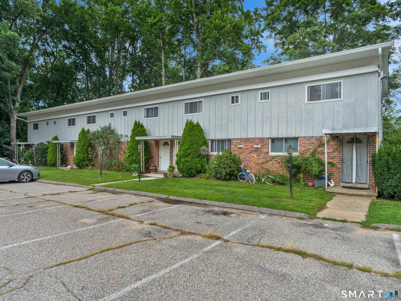 Property Photo:  19 Denlar Drive  CT 06412 