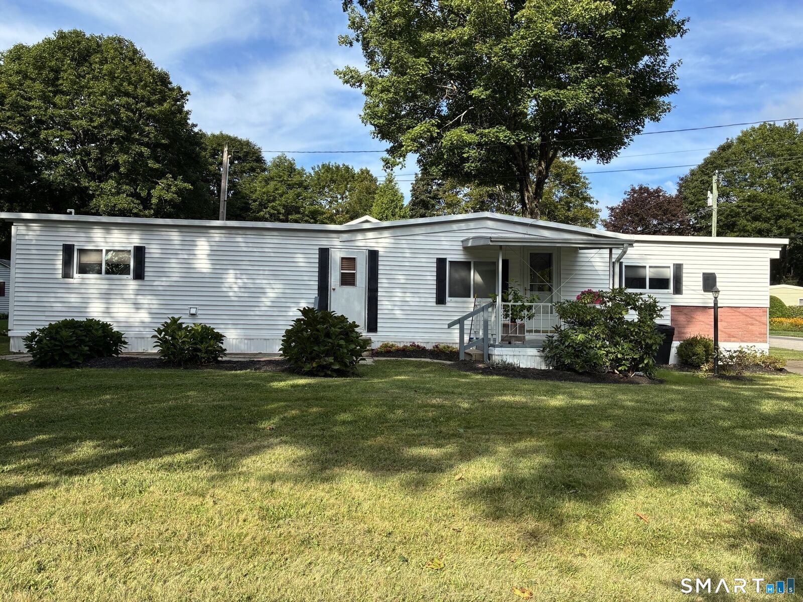 Property Photo: 12 Country Club Trail CT 06419