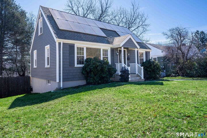 Property Photo: 709 Pine Rock Avenue CT 06514