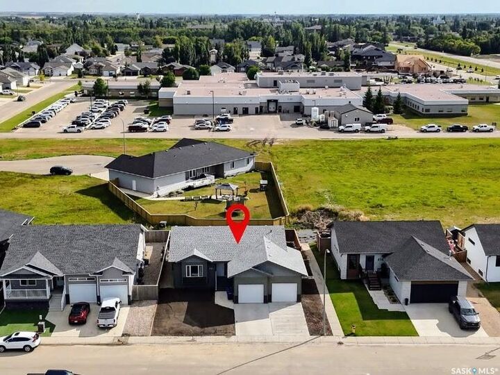 Property Photo: 514 16th Avenue SK S0K 2A0