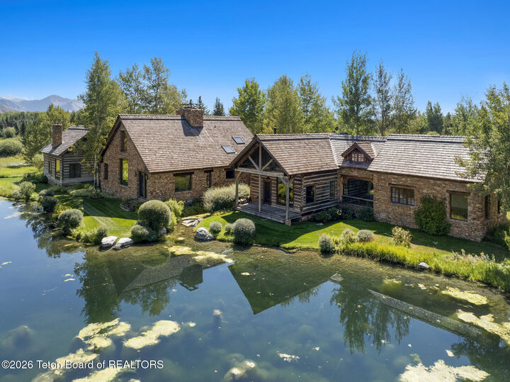 Property Photo: 75/125/175 S Pines Edge Lane WY 83014