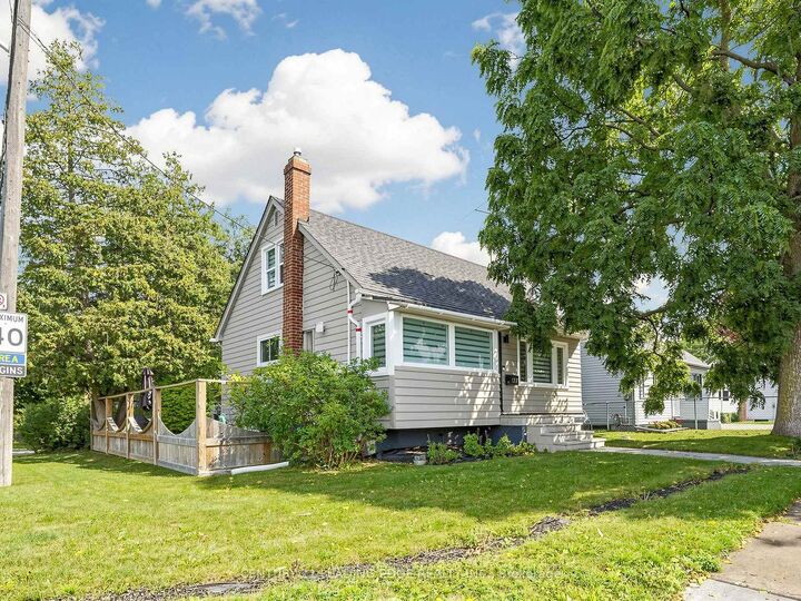 Property Photo:  177 Park Road N  ON L1J 4L5 