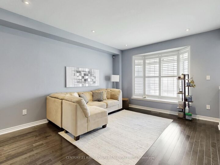 Photo de la propriété: 35 McKennon Street ON L6E 1H5