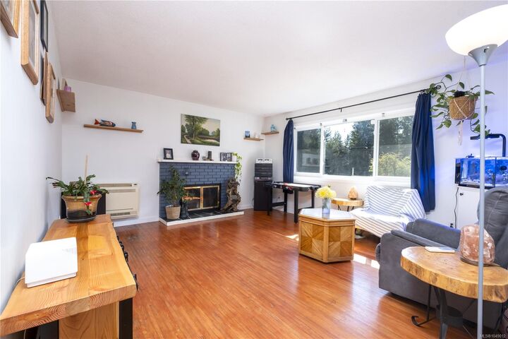 Property Photo:  435 Cedar Cres  BC V0P 1G0 