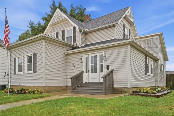 Property Photo:  902 S Mulberry Street  OH 45373 