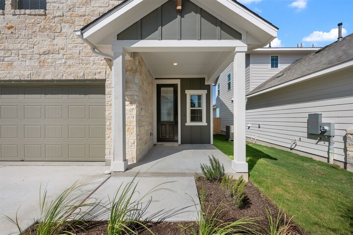 Property Photo:  204 Clover Bend  TX 78642 