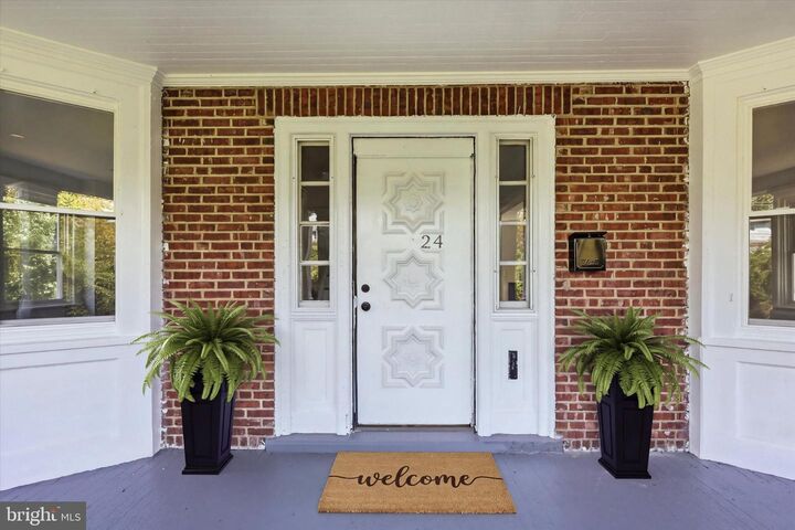 Property Photo:  24 Belmont Circle  NJ 08618 