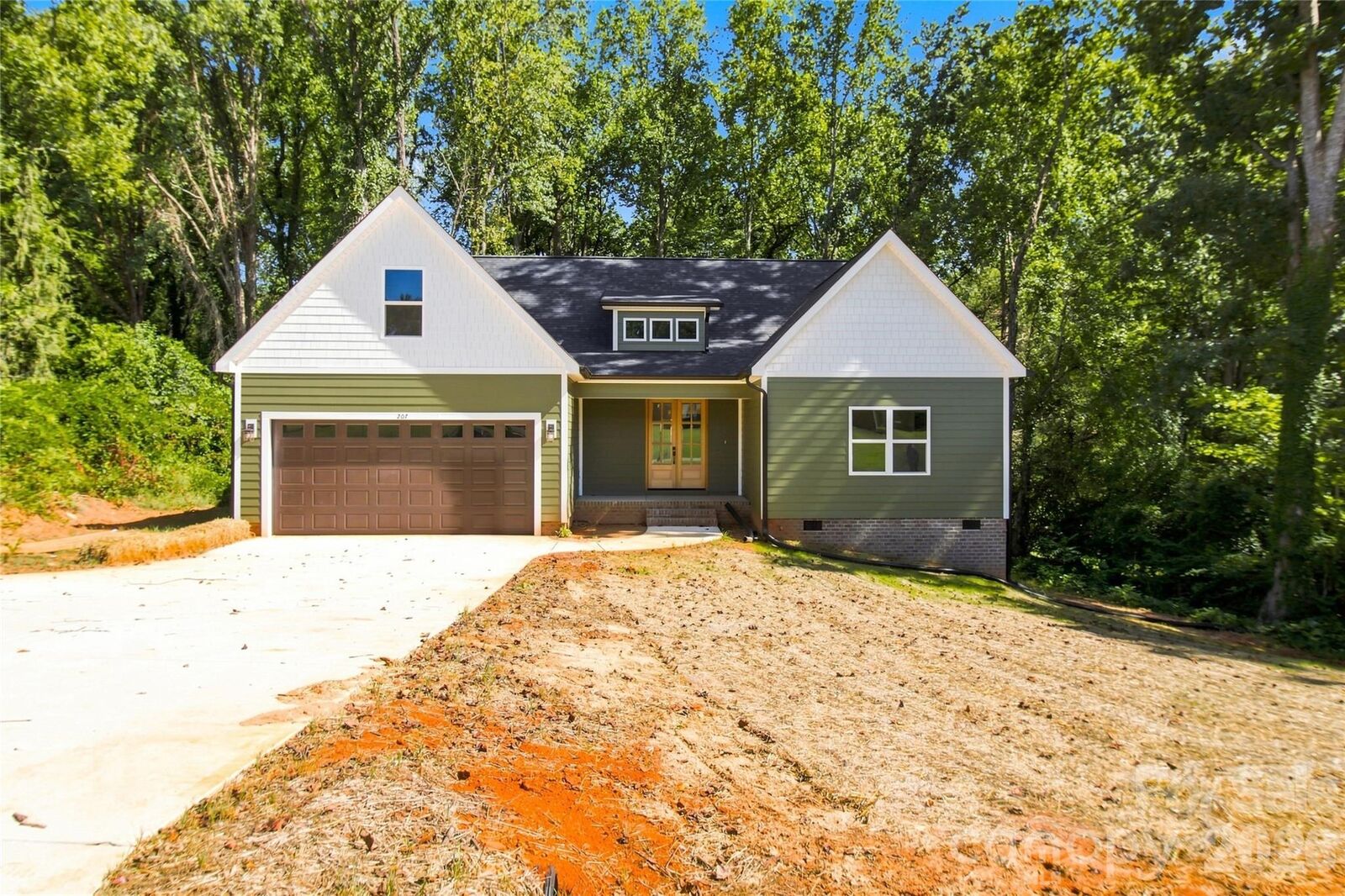 Property Photo: 207 Country Club Road NC 28150