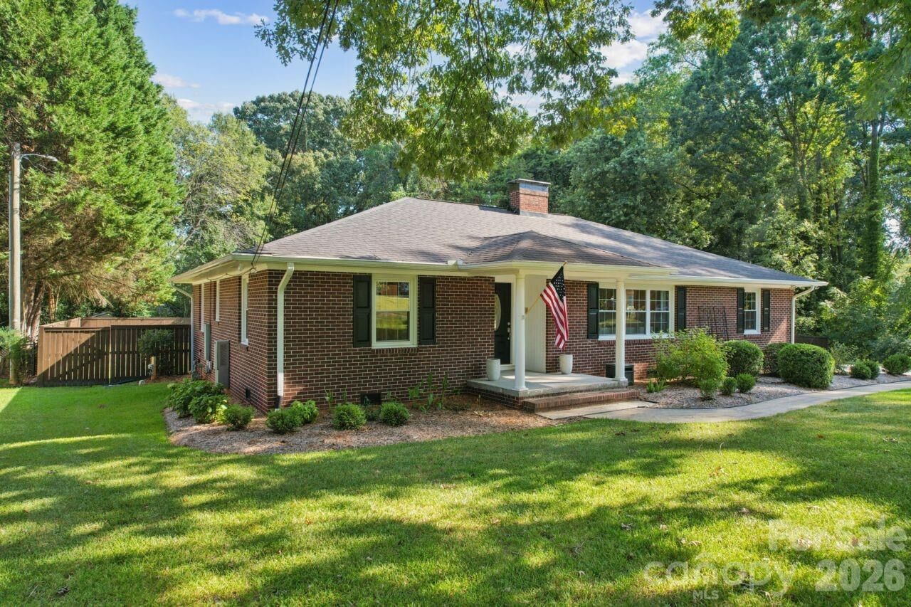 Property Photo:  1729 Lumpkin Circle  SC 29732 