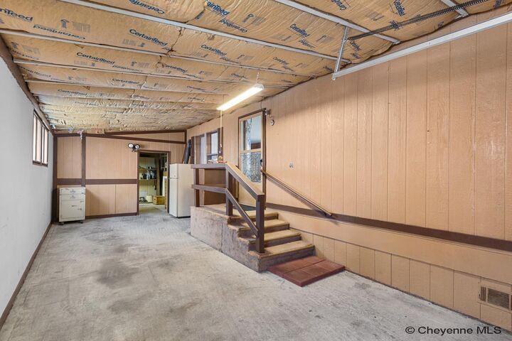Property Photo: 811 Broken Wheel Ct WY 82007