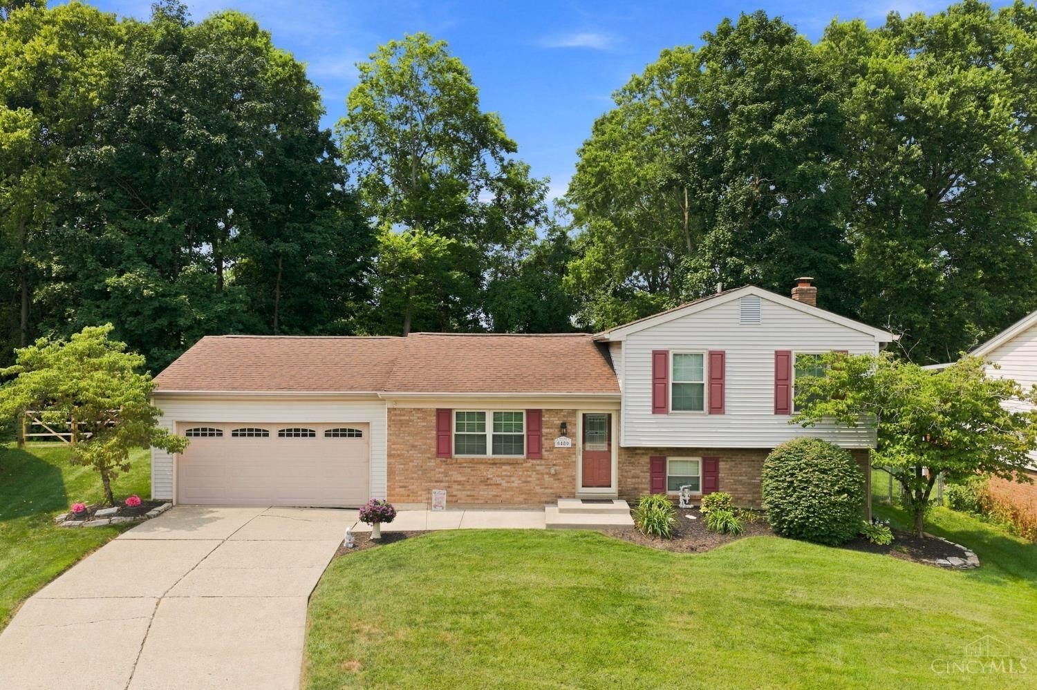 Property Photo: 5480 Dengail Drive OH 45238
