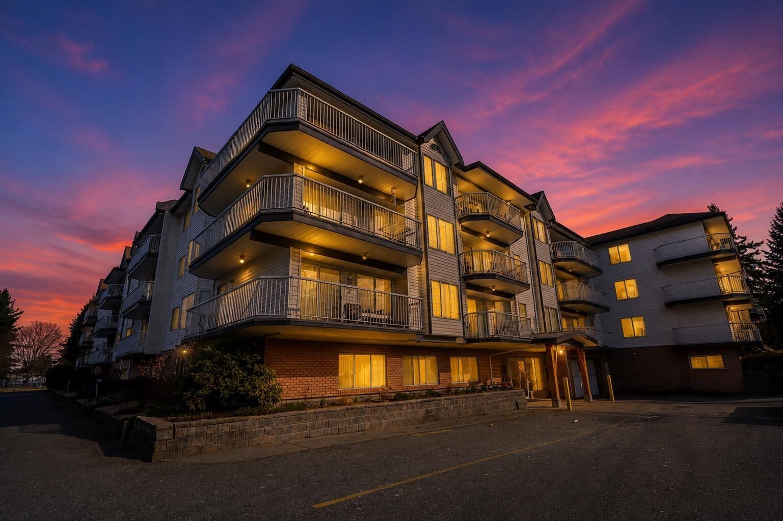 Property Photo:  33535 King Road 219  BC V2S 6Z5 