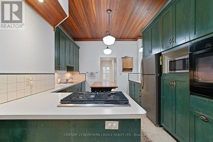 Property Photo:  127 Fifth Avenue South  ON P9N 2A3 