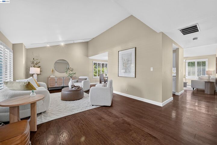 Property Photo:  7776 Knollbrook Dr  CA 94588 