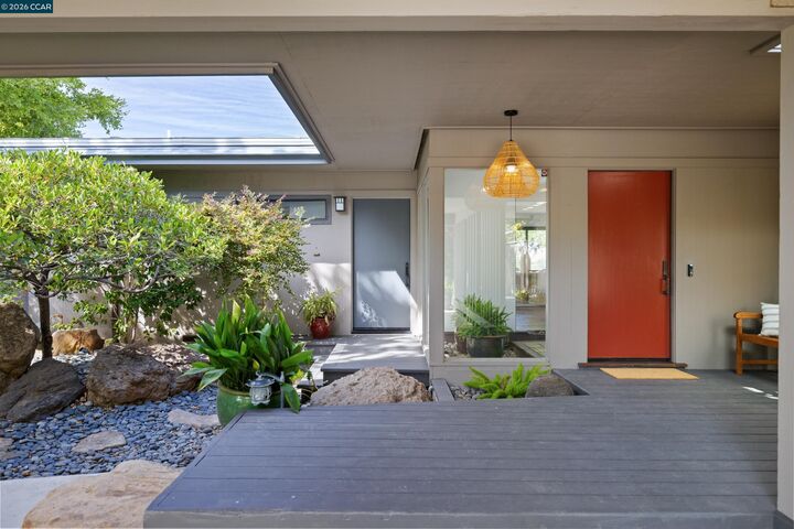 Property Photo:  31 Richelle Ct.  CA 94549 