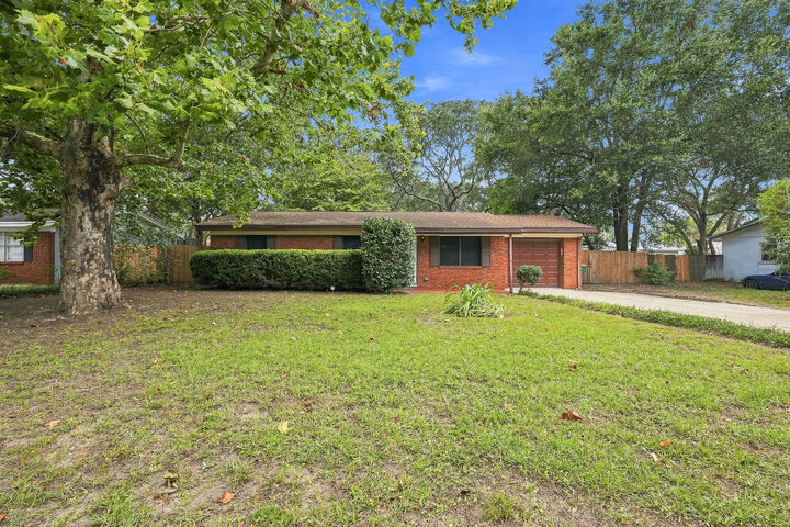 Property Photo:  53 Junior Drive  FL 32579 