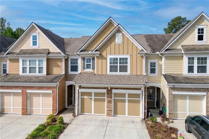 Property Photo:  1670 Granville Court  GA 30043 